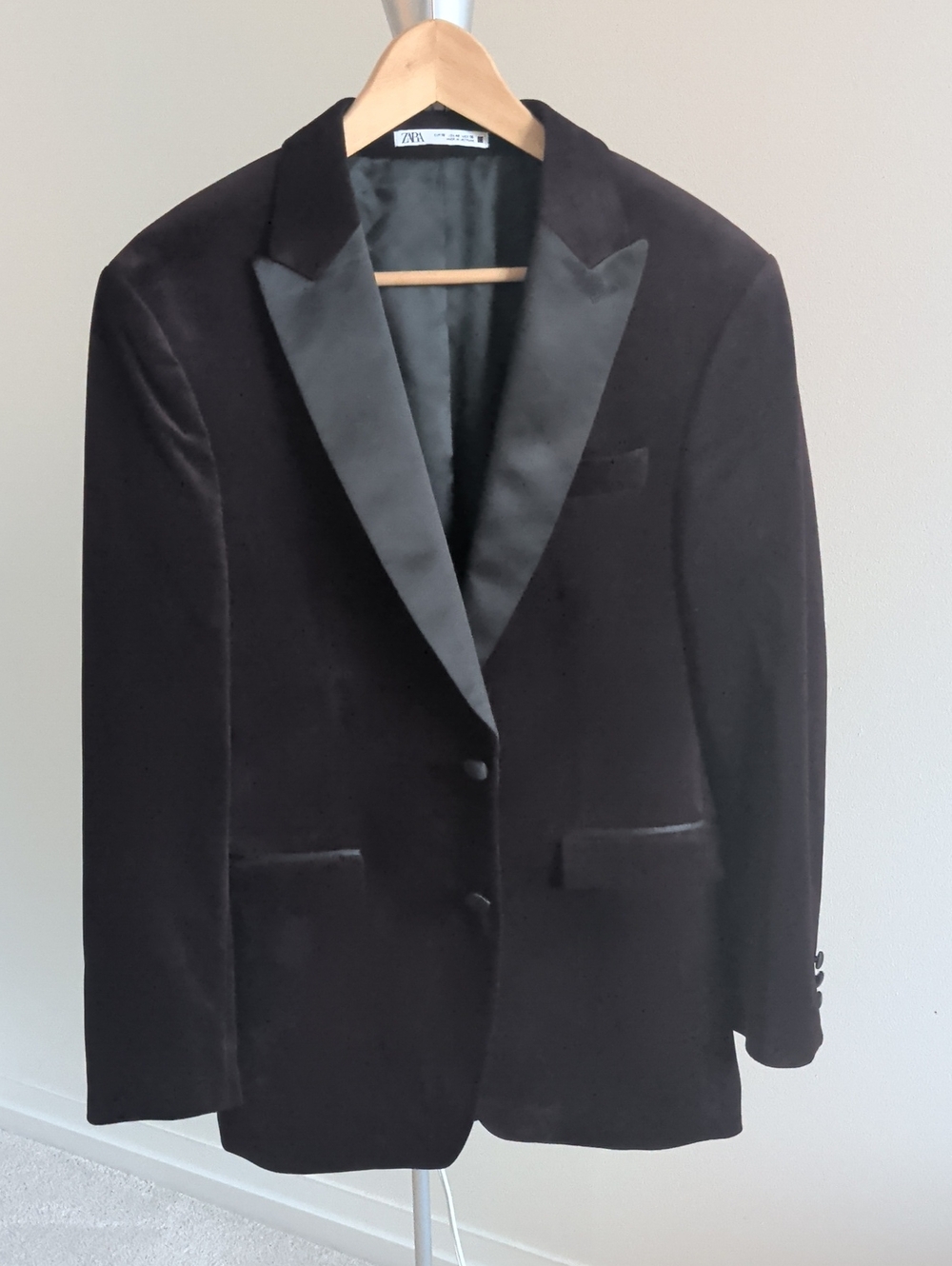Zara Velvet Tuxedo Jacket